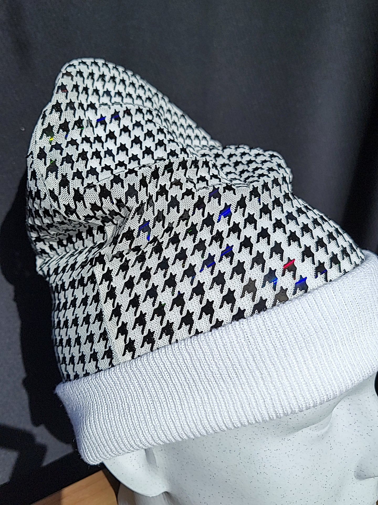 Houndstooth topper with beanie - Main Image